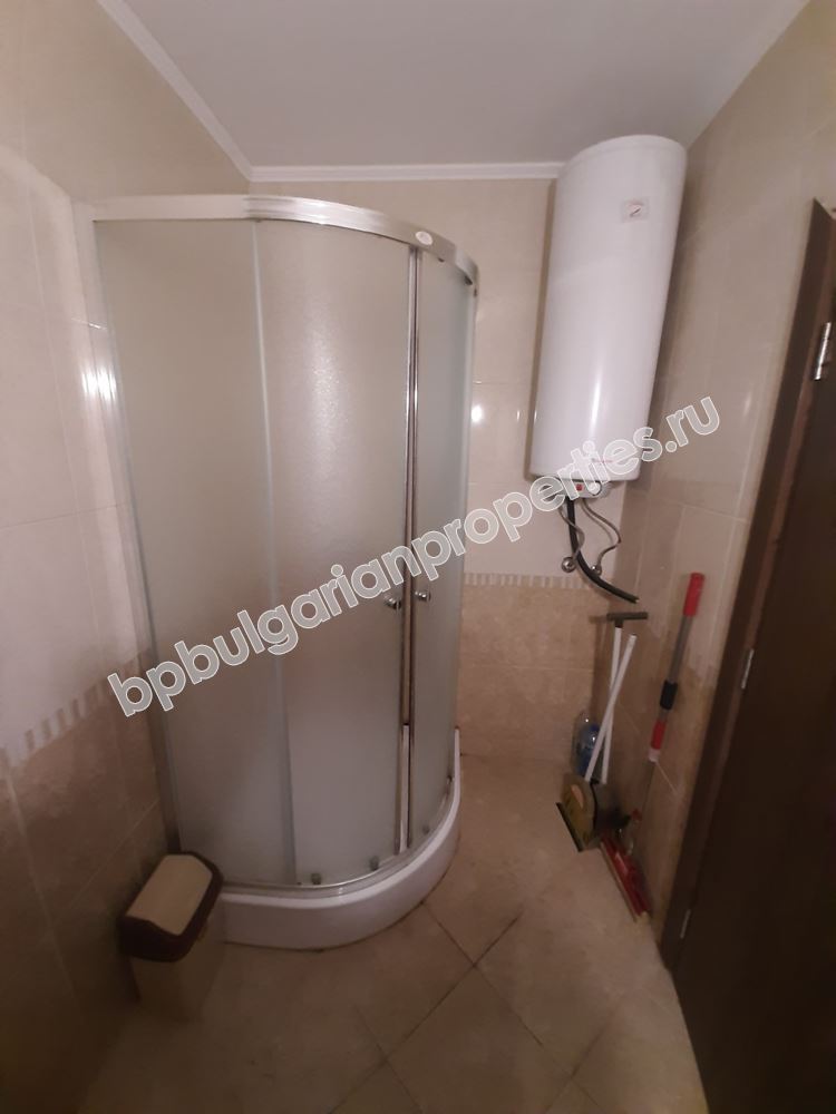 Обзаведен двустаен апартамент на 100 метра от морето, Поморие, централна част