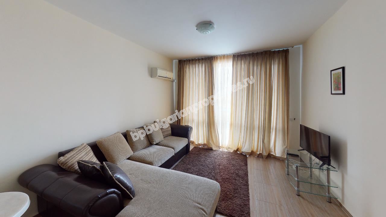 Двустаен апартамент без такса близо до морето