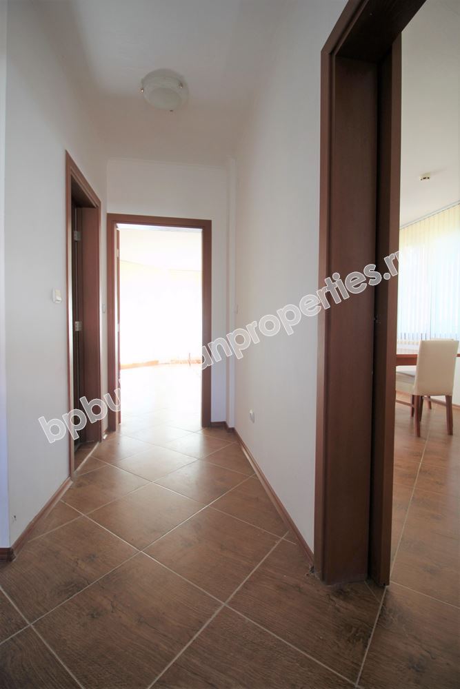 Двуетажен таунхаус в затворен комплекс близо до морето