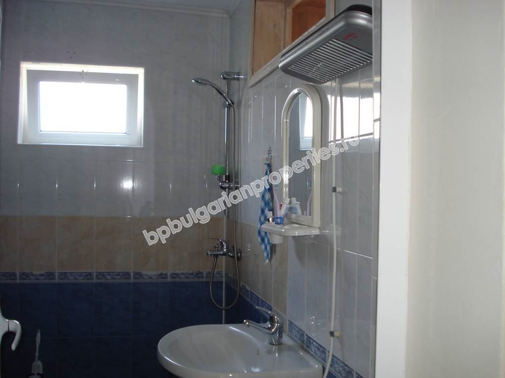 Реновирана къща с двор, област Ямбол