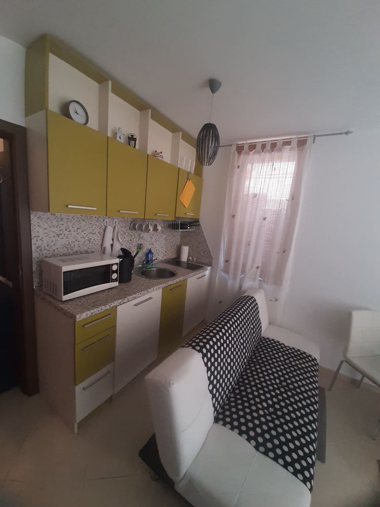 Хубав двустаен апартамент в комплексс басейн близо до морето в Равда Хубав двустаен апартамент в комплексс басейн близо до морето в Равда