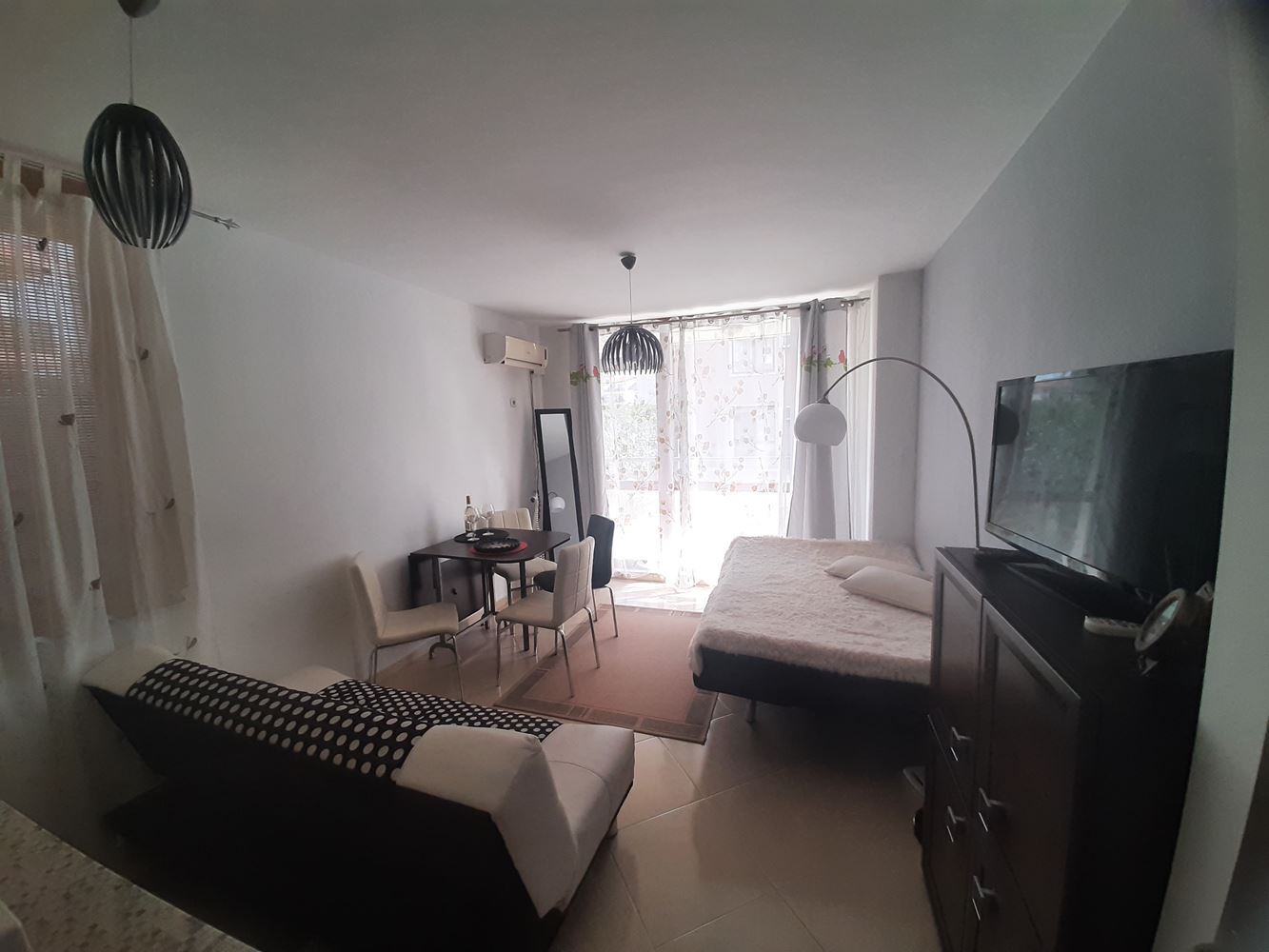 Хубав двустаен апартамент в комплексс басейн близо до морето в Равда Хубав двустаен апартамент в комплексс басейн близо до морето в Равда