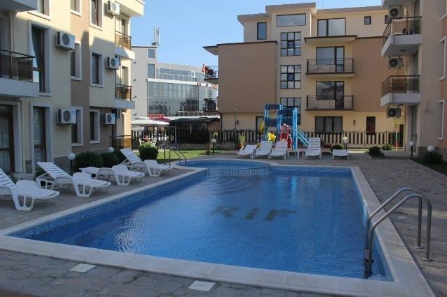 Хубав двустаен апартамент в комплексс басейн близо до морето в Равда Хубав двустаен апартамент в комплексс басейн близо до морето в Равда