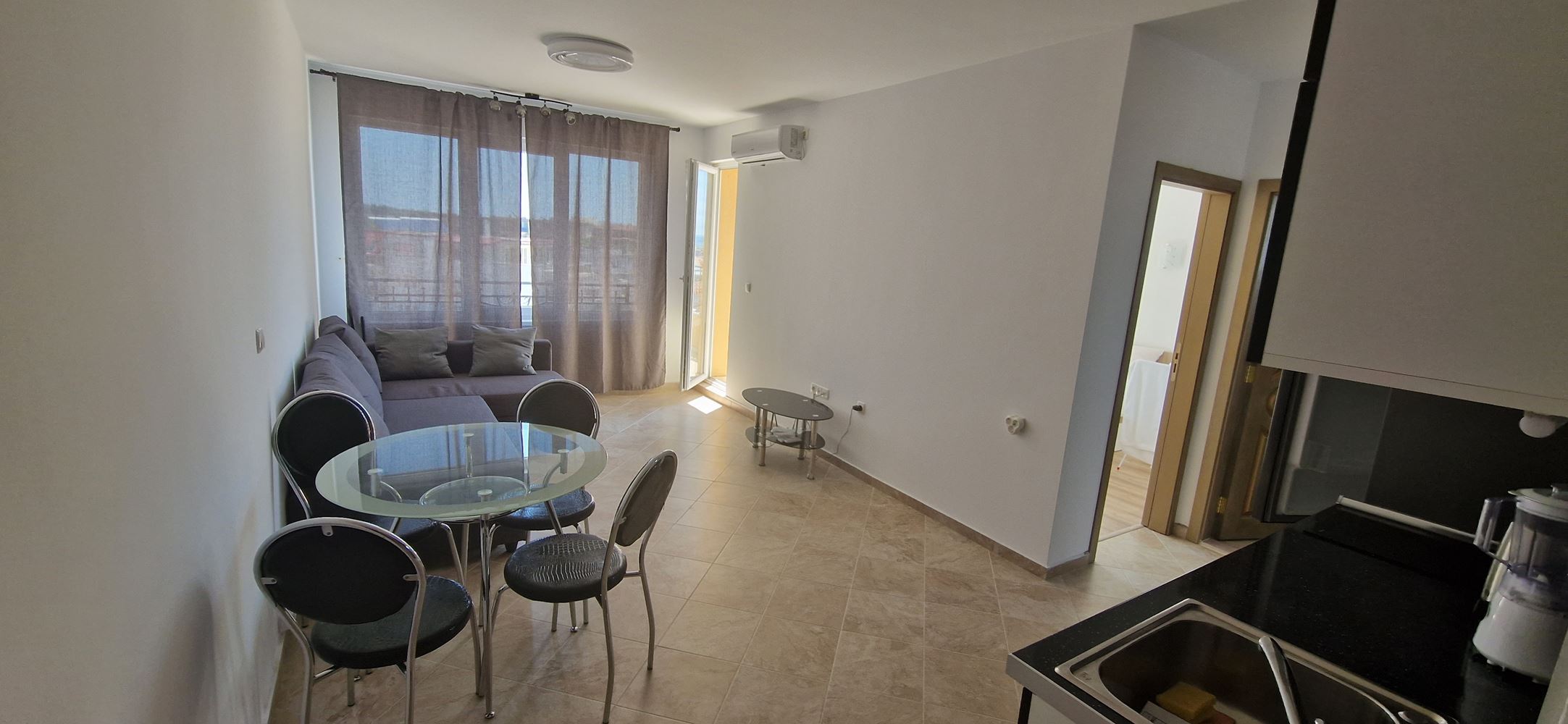 Нов двустаен апартамент за целогодишно живеене в Равда