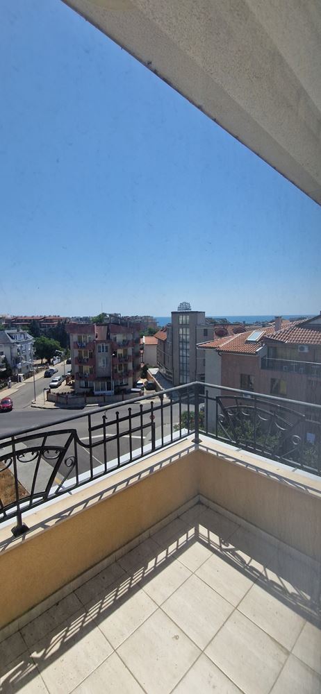 Нов двустаен апартамент за целогодишно живеене в Равда