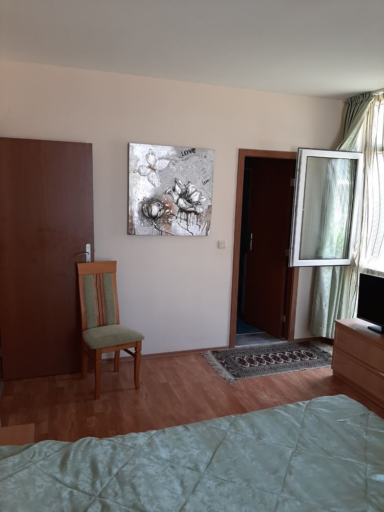 Обзаведен двустаен апартамент в затворен комплекс близо до Какао Бийч