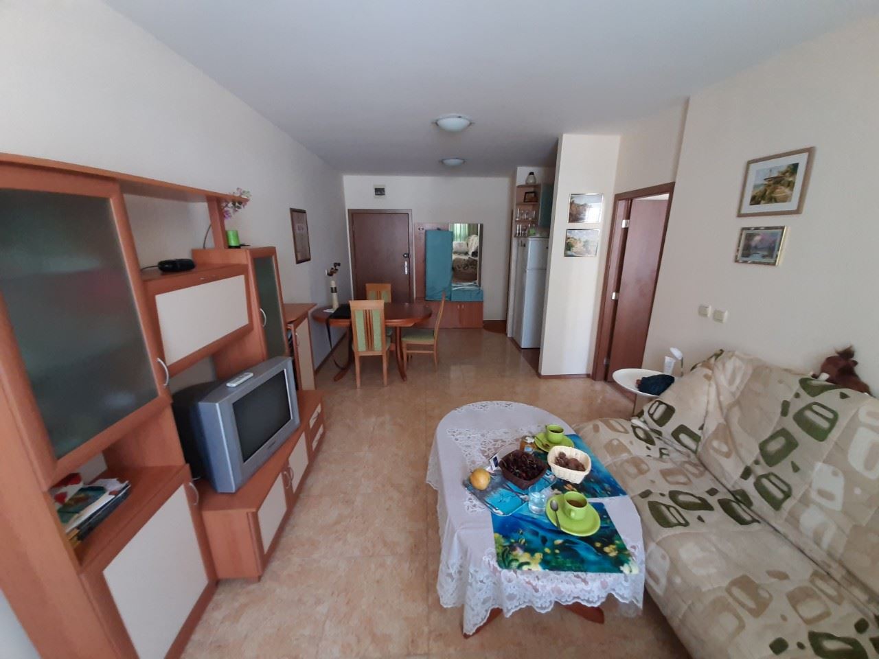 Обзаведен двустаен апартамент в затворен комплекс близо до Какао Бийч