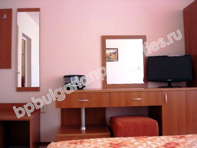 Семеен хотел за продажба в гр.Китен