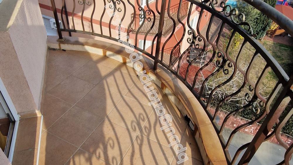 Голям двустаен апартамент с паркомясто в жилищна сграда в Равда Голям двустаен апартамент с паркомясто в жилищна сграда в Равда