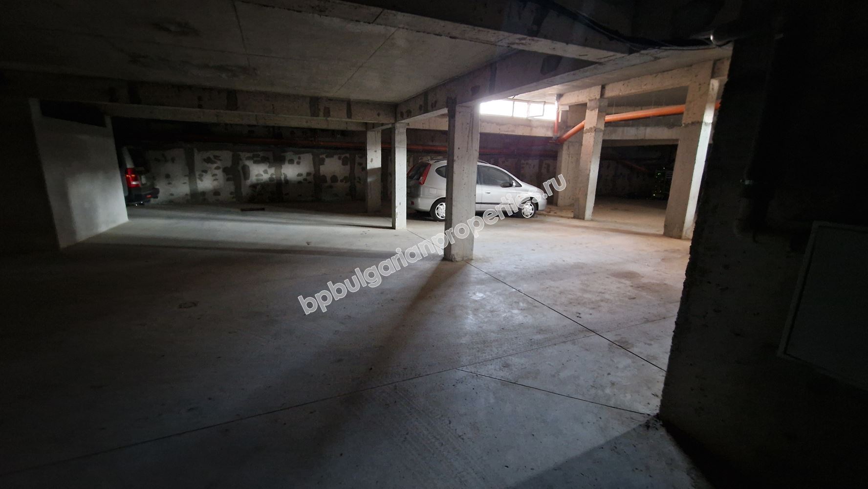 Голям двустаен апартамент с паркомясто в жилищна сграда в Равда Голям двустаен апартамент с паркомясто в жилищна сграда в Равда