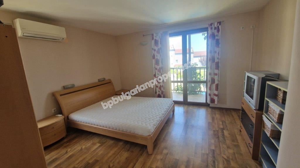 Къща с гледка море  в затворен комплекс в район Буджака, Созопол