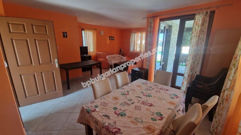 Къща с гледка море  в затворен комплекс в район Буджака, Созопол