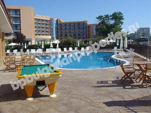 Продава луксозни апартаменти първа линия до морето в Слънчев Бряг