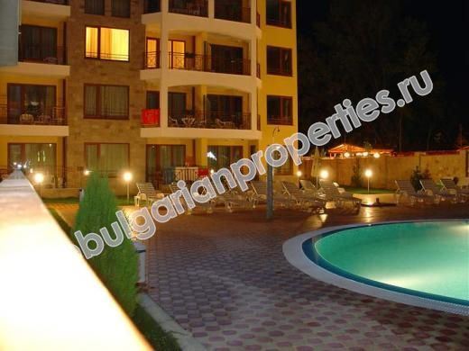 Продава луксозни апартаменти в центъра на Слънчев бряг