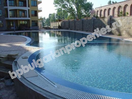 Продава луксозни апартаменти в центъра на Слънчев бряг