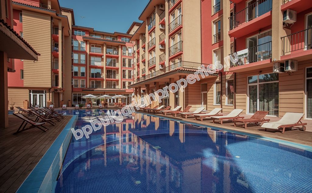 Стилни ваканционни апартаменти и много екстри комплекс Sunny View Central в Слънчев Бряг