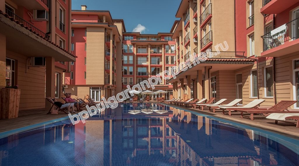 Стилни ваканционни апартаменти и много екстри комплекс Sunny View Central в Слънчев Бряг