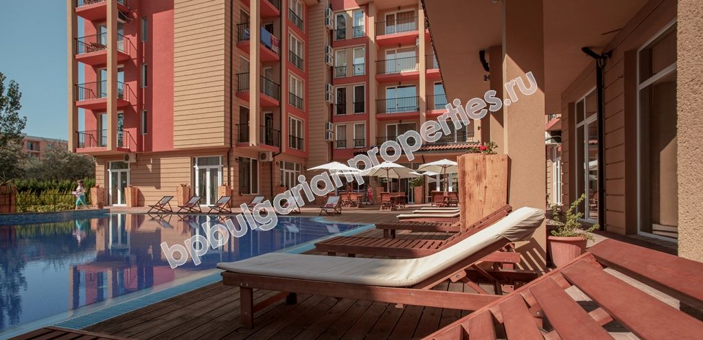 Стилни ваканционни апартаменти и много екстри комплекс Sunny View Central в Слънчев Бряг