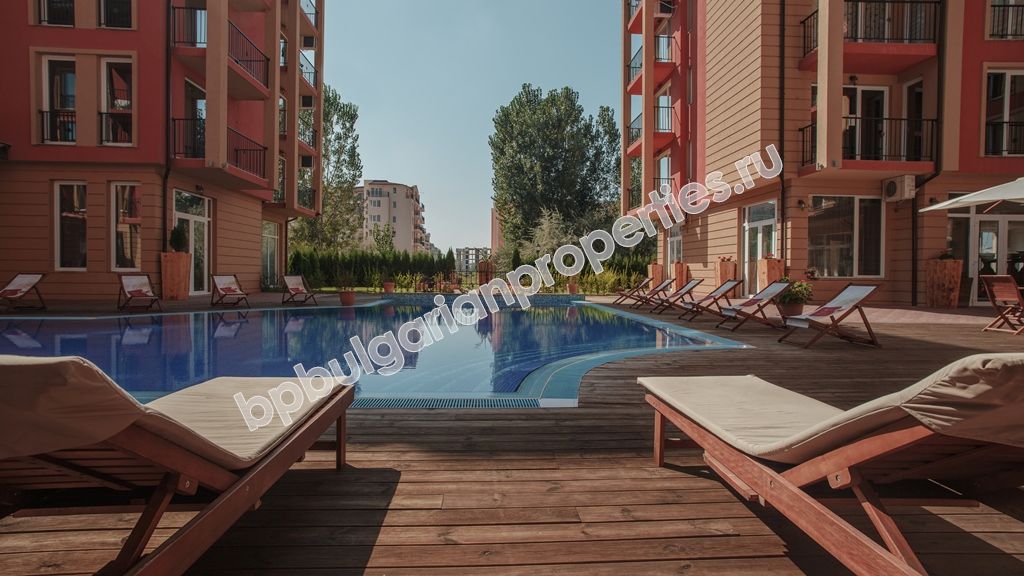 Стилни ваканционни апартаменти и много екстри комплекс Sunny View Central в Слънчев Бряг