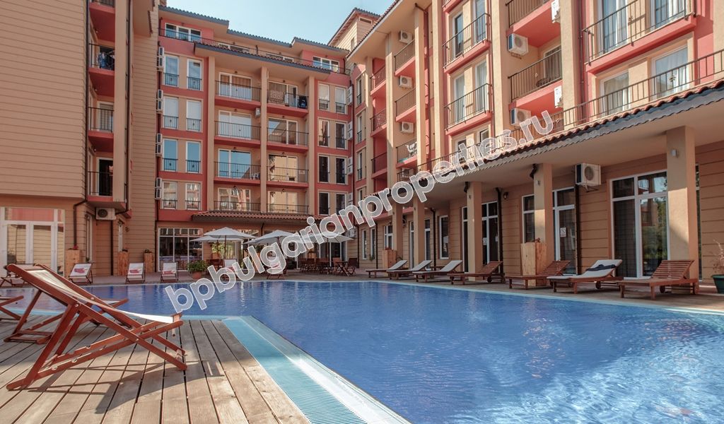 Стилни ваканционни апартаменти и много екстри комплекс Sunny View Central в Слънчев Бряг