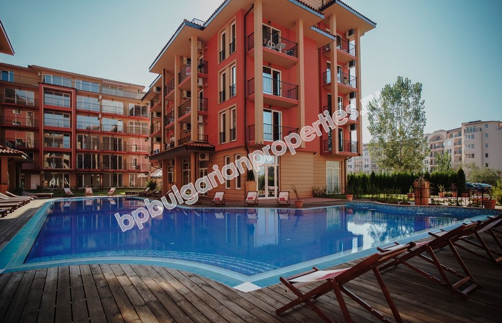 Стилни ваканционни апартаменти и много екстри комплекс Sunny View Central в Слънчев Бряг