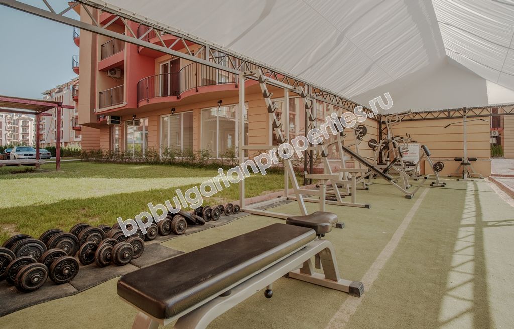 Стилни ваканционни апартаменти и много екстри комплекс Sunny View Central в Слънчев Бряг