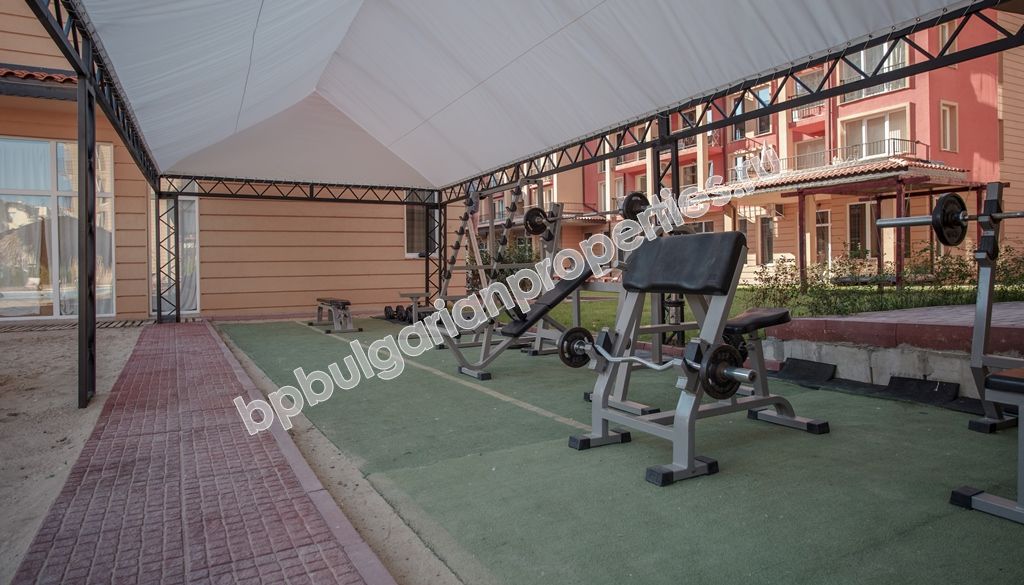 Стилни ваканционни апартаменти и много екстри комплекс Sunny View Central в Слънчев Бряг