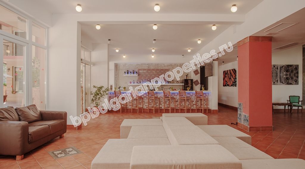 Стилни ваканционни апартаменти и много екстри комплекс Sunny View Central в Слънчев Бряг