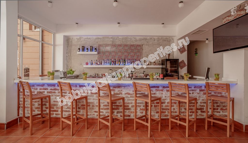 Стилни ваканционни апартаменти и много екстри комплекс Sunny View Central в Слънчев Бряг