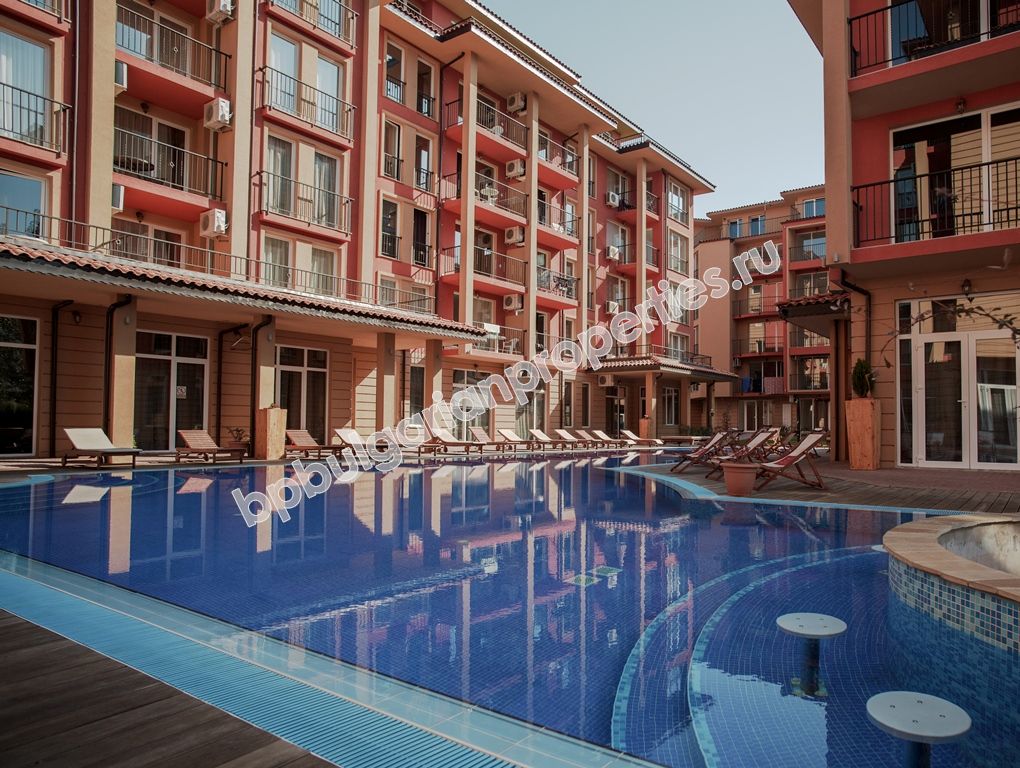 Стилни ваканционни апартаменти и много екстри комплекс Sunny View Central в Слънчев Бряг