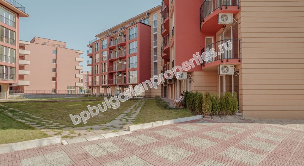 Стилни ваканционни апартаменти и много екстри комплекс Sunny View Central в Слънчев Бряг