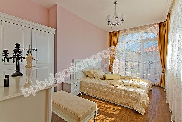 Луксозни къщи по поръчка в комплекс Sunset Villas, недалеч от к.к. Слънчев бряг