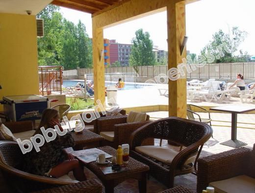 Продава луксозни апартаменти в центъра на курорта Слънчев Бряг