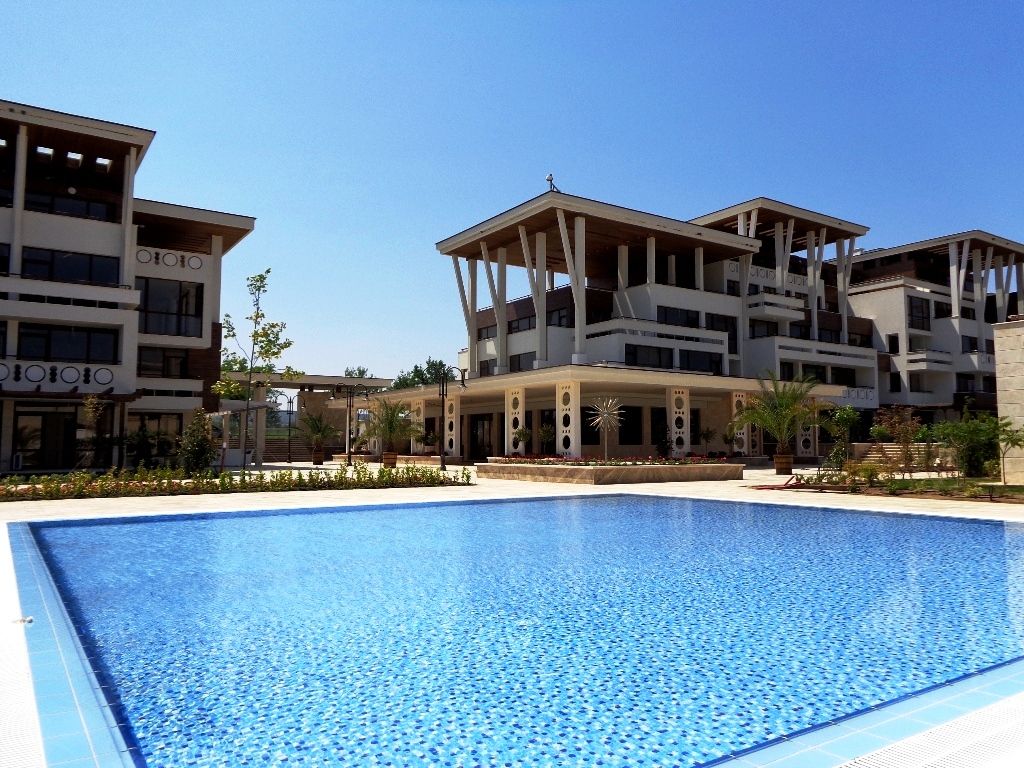 Луксозни апартаменти за продаване на първа линия море в Созопол