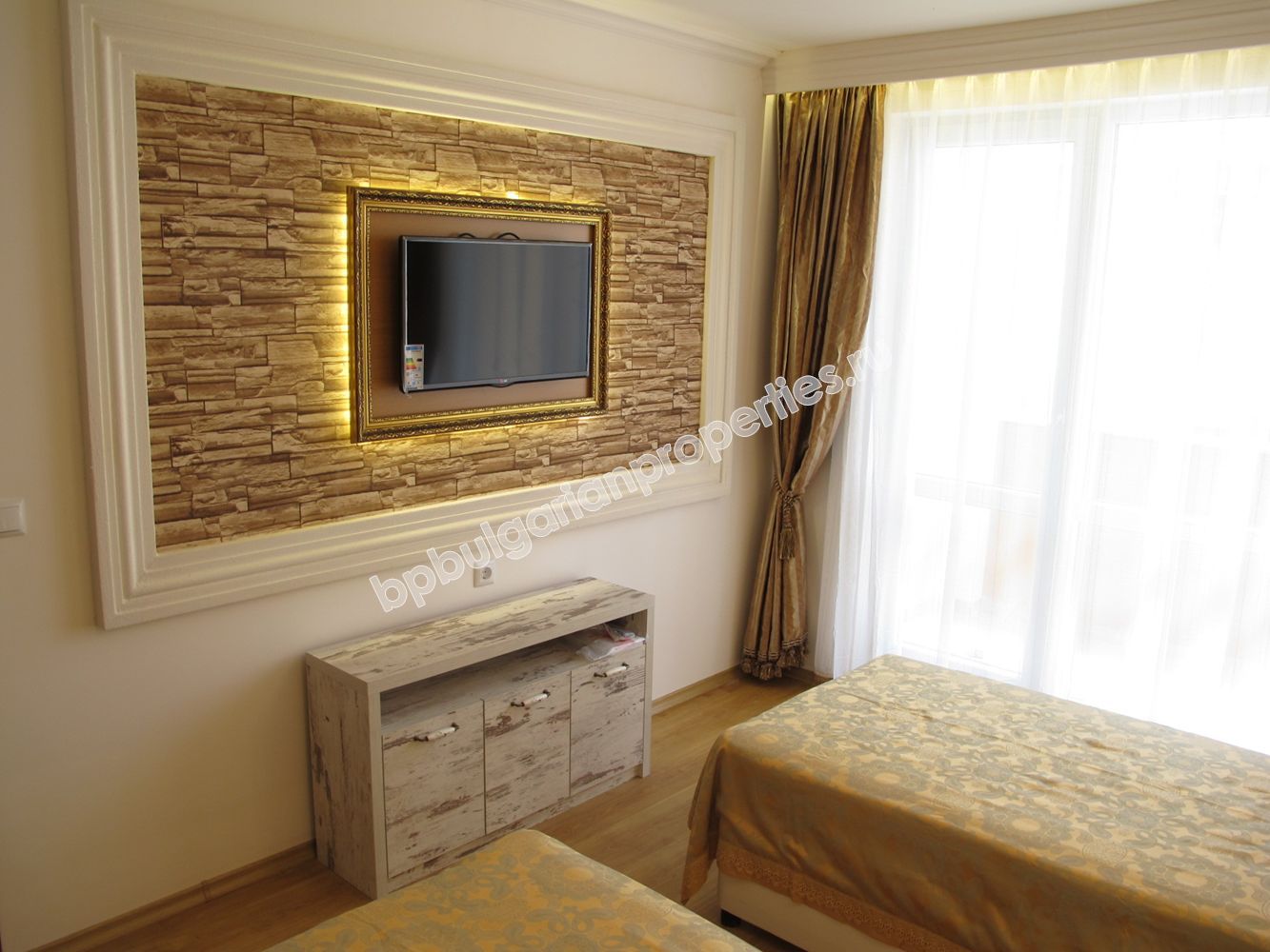 Луксозни апартаменти за продажба в курорта Слънчев Бряг