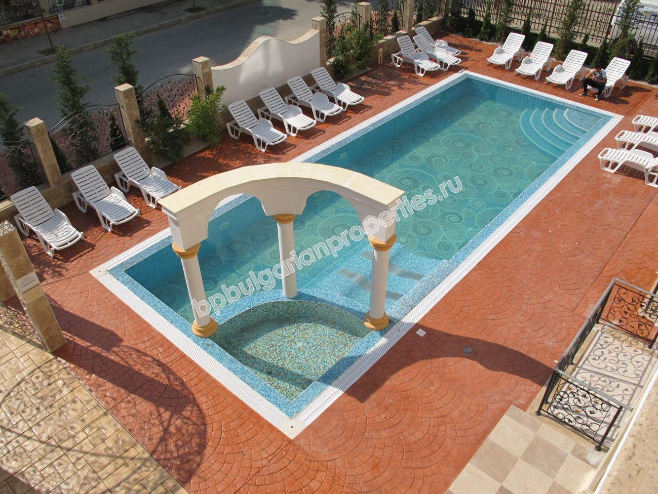 Луксозни апартаменти за продажба в курорта Слънчев Бряг