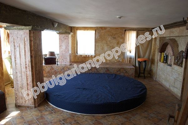 Хотел за продажба в Свети Влас