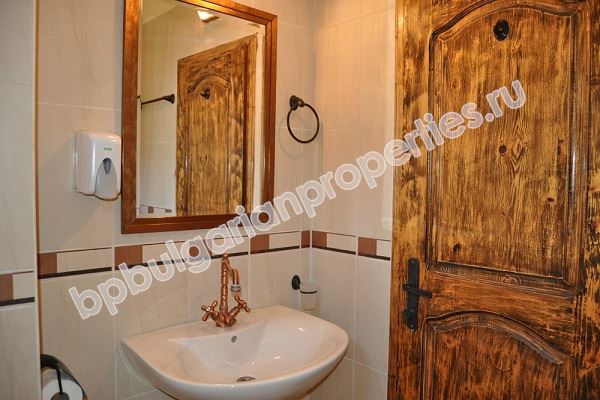 Хотел за продажба в Свети Влас