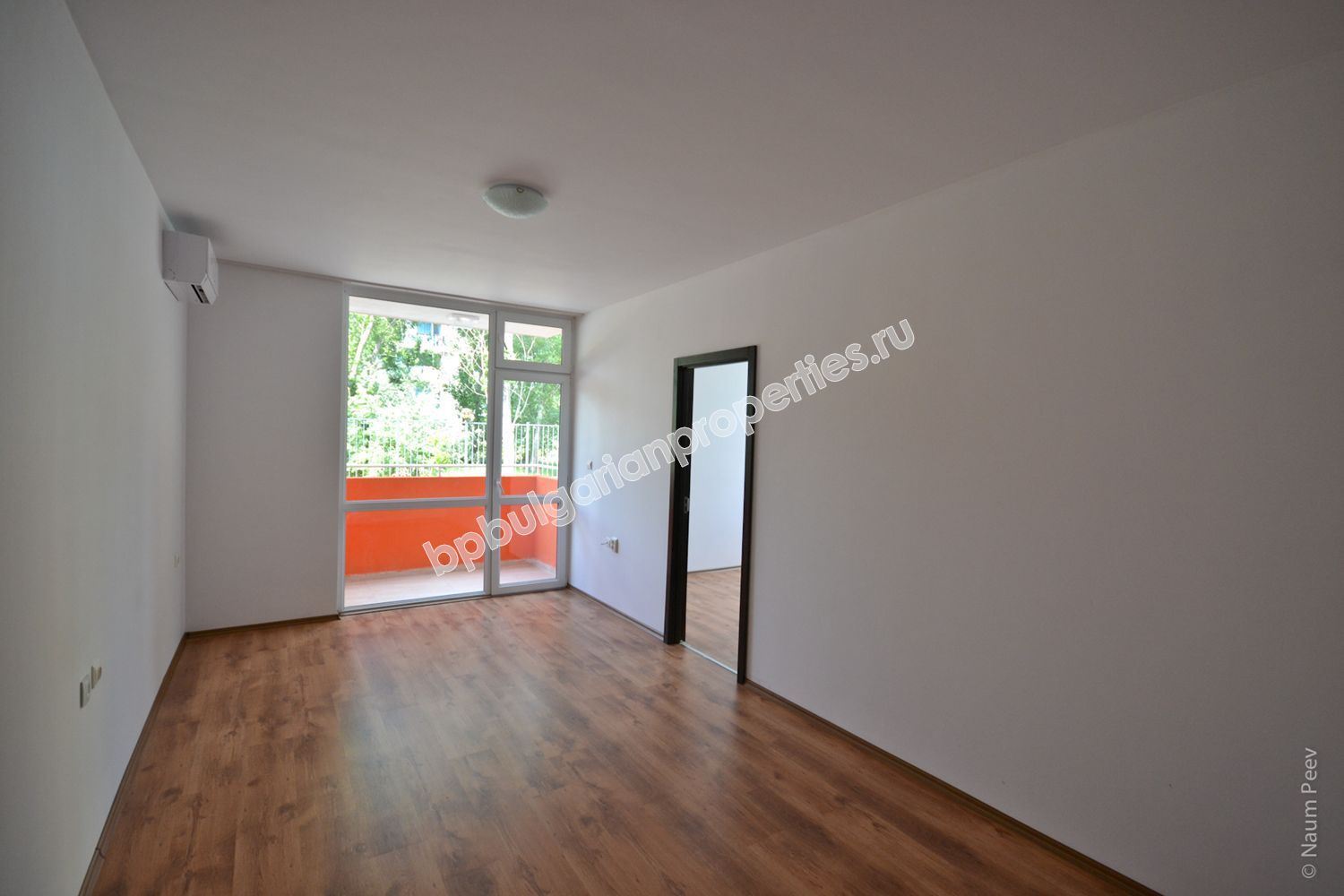 Ваканционни апартаменти за продажба в к.к. Слънчев Бряг