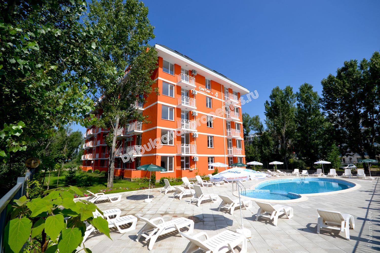 Ваканционни апартаменти за продажба в к.к. Слънчев Бряг