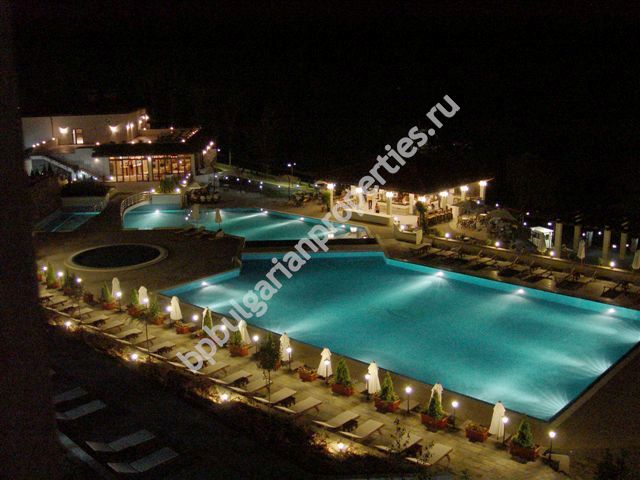 Луксозни апартаменти за продажба на първа линия е Созопол