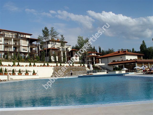 Луксозни апартаменти за продажба на първа линия е Созопол