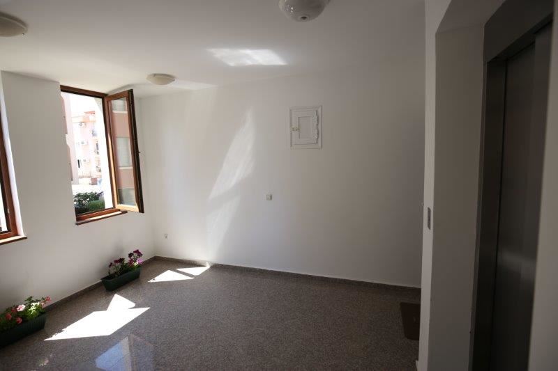 Обзаведен двустаен  апартамент за продажба близо до морето в  Равда