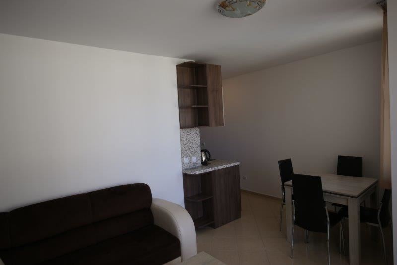 Обзаведен двустаен апартамент в комплекс РИФ, Равда - директно от строителя