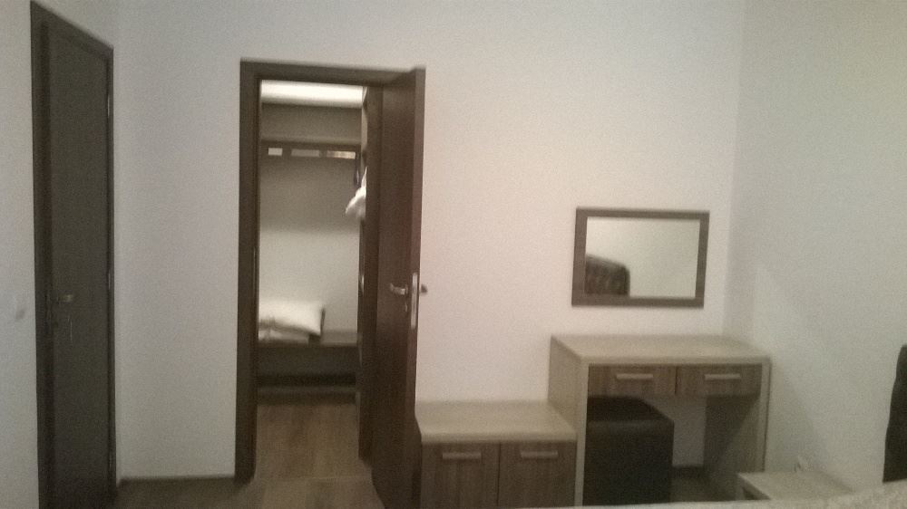 Луксозен едноспален апартамент за продажба в курорта Равда