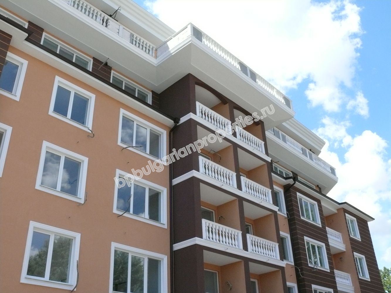 Студиа и едноспални апартаменти за продажба в к.к. Слънчев Бряг