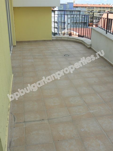 Голямо светло студио на първа линия море в Слънчев Бряг