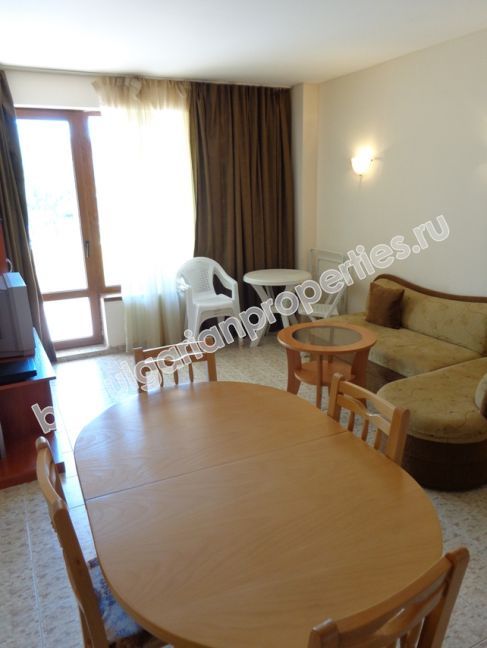 Апартамент с една спалня в комплекс от затворен тип в Слънчев Бряг