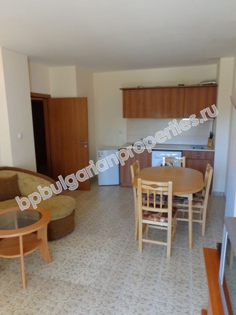 Апартамент с една спалня в комплекс от затворен тип в Слънчев Бряг