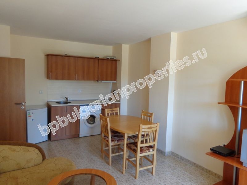 Апартамент с една спалня в комплекс от затворен тип в Слънчев Бряг